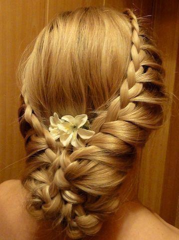 Cute Night Out Hairstyles Ideas To Copy