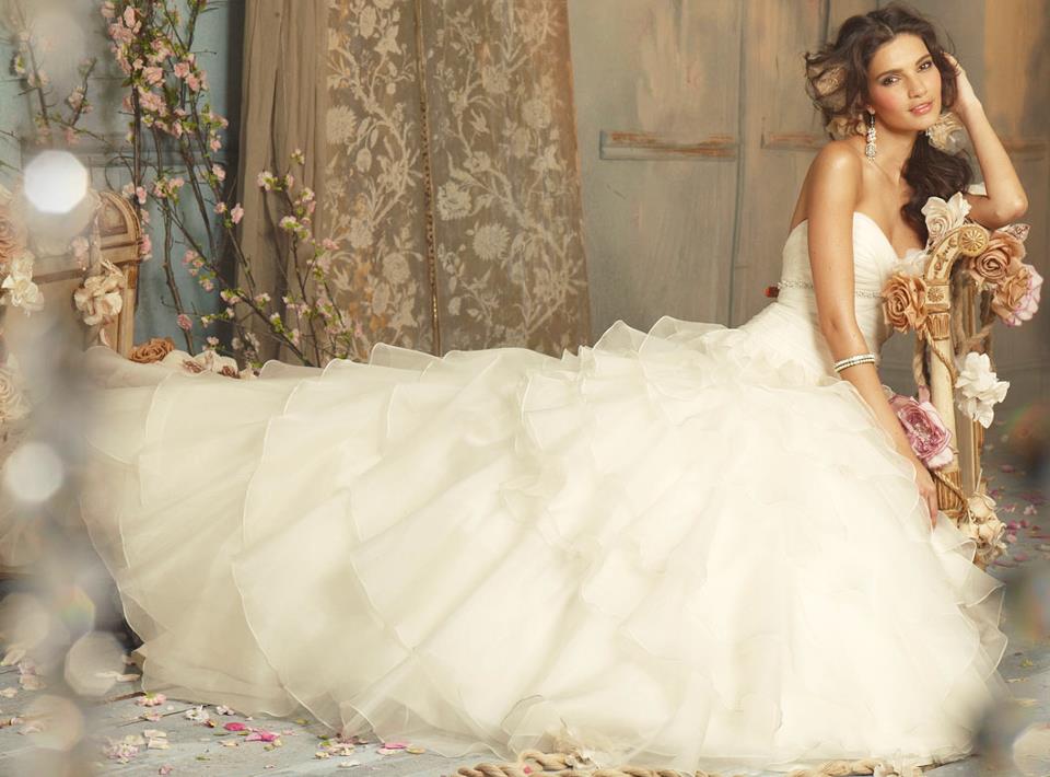 The 12 Most Romantic Wedding Dresses