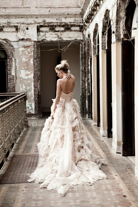 21 Romantic Wedding Dresses