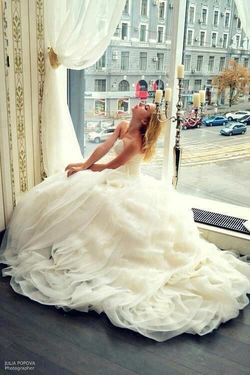 20 Mesmerizing  Wedding Gowns