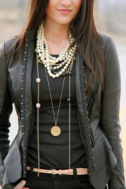 How To Wear Pearl Jewelry