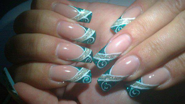 32 Extravagant Summer Nails Art Designs