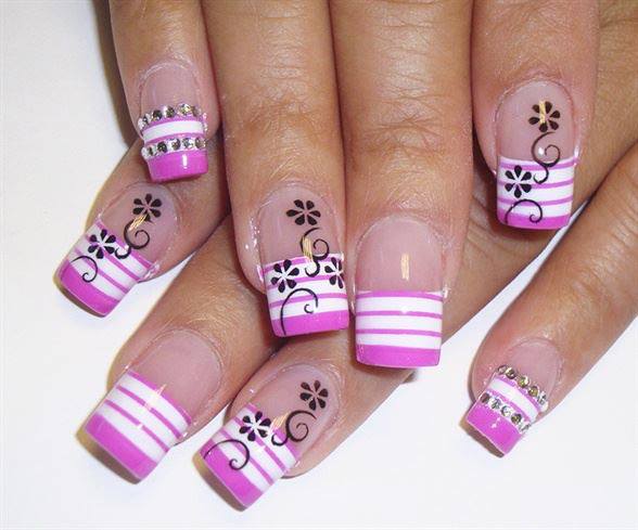 32 Extravagant Summer Nails Art Designs