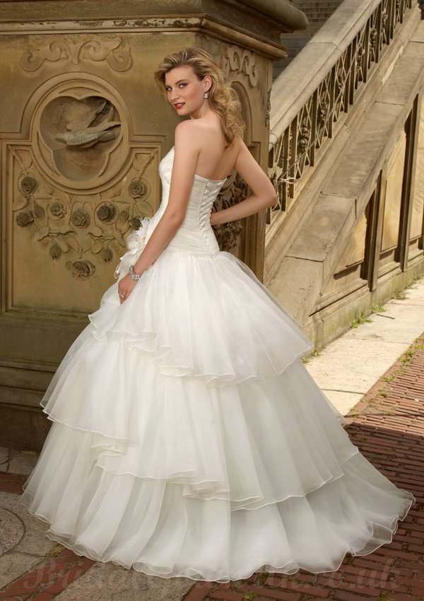 Finding Your Princess Wedding Dress Tips