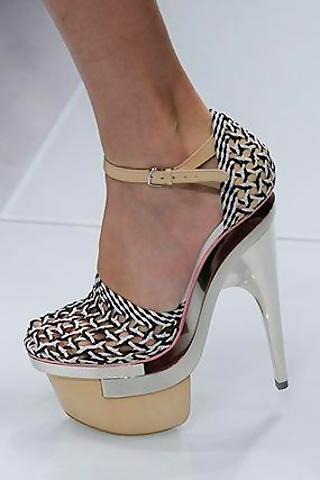 26 Women's Versace Shoes