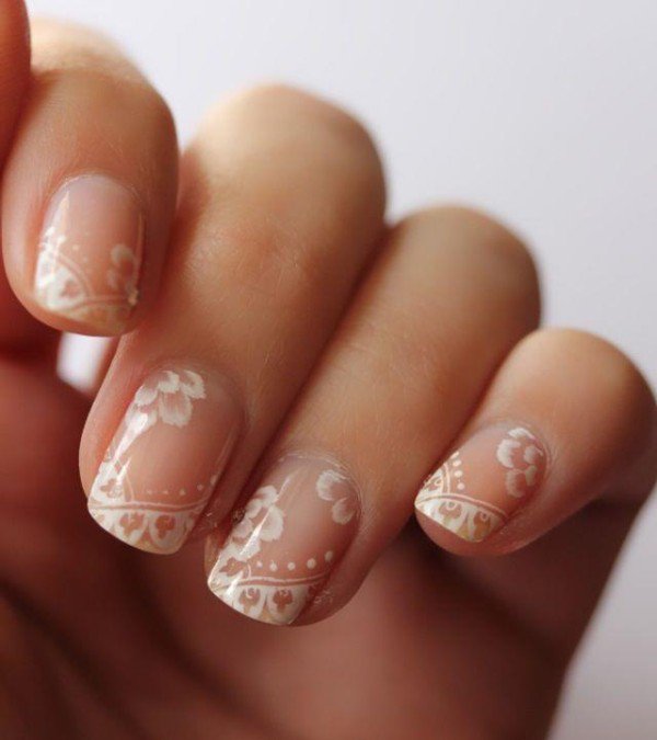 Gel Nails Vs. Classic Nail Polish