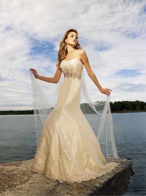 How To Choose A Beach Wedding Dress