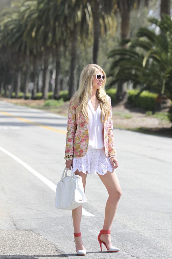 How To Wear Floral Prints In A Stylish Way