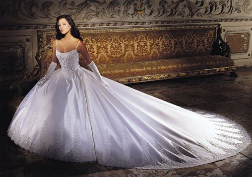 20 Unique Wedding Dresses 