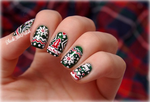 30 Christmas Nails