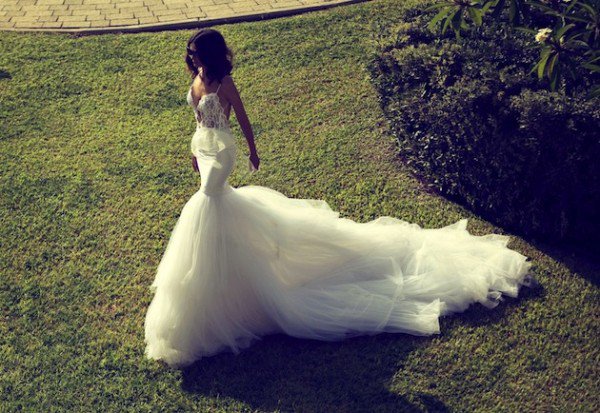 MODERN, DARING & GLAM WEDDING DRESES BY ZAHAVIT TSHUBA