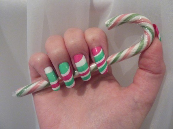 24 Christmas Nails Art Designs