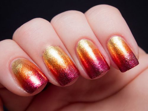 22 Glamorous and Sequin Nail Art 