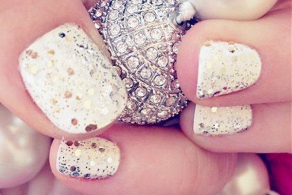 Glamourous Glitter Nails Ideas To Try