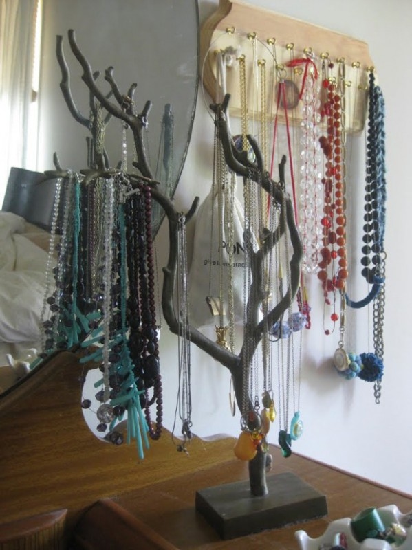 30 Crafty DIY Jewelry Storing Ideas