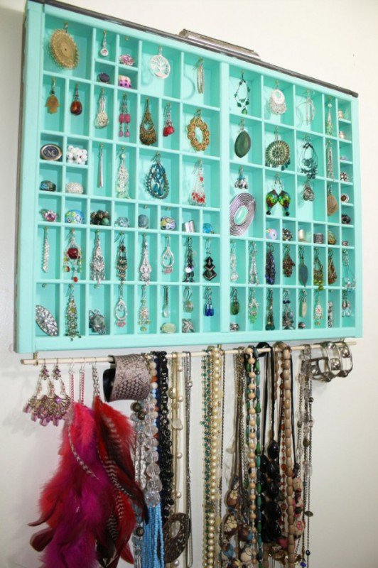 30 Crafty DIY Jewelry Storing Ideas