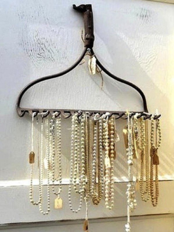 30 Crafty DIY Jewelry Storing Ideas