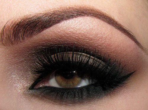 Glamourous Makeup Trends To Try