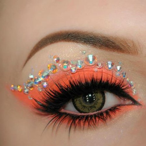 Glamourous Makeup Trends To Try