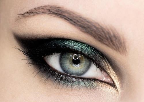 Glamourous Makeup Trends To Try