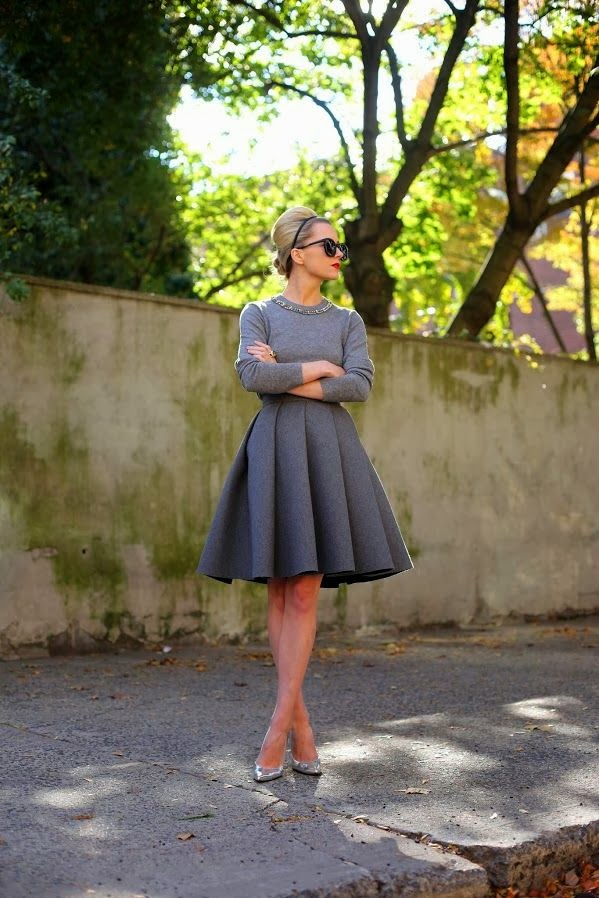 How To Wear Skirts On A Stylish Way