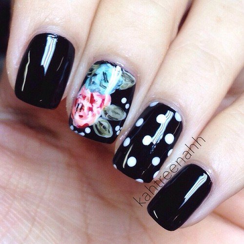 25 Amazing Flower Nail Art Design Ideas