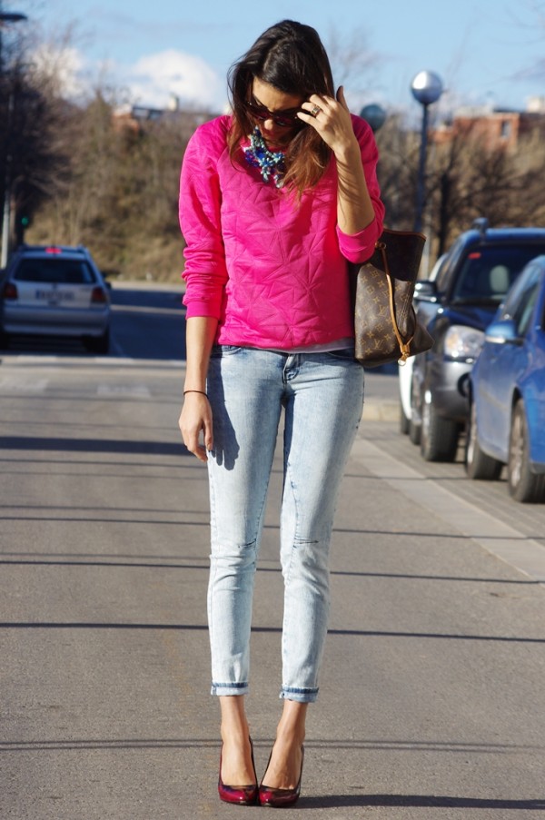 25 Fashionable Street Style Combinations For This  Season 