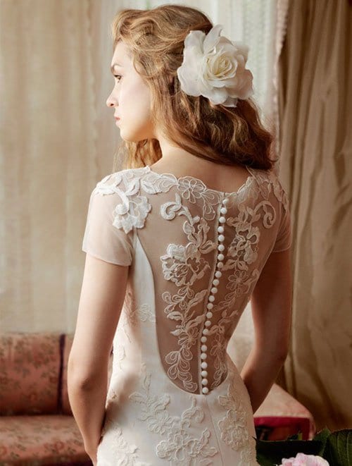 LACE BACK WEDDING DRESSES – THE MUST HAVE WEDDING DRESS OF THE YEAR