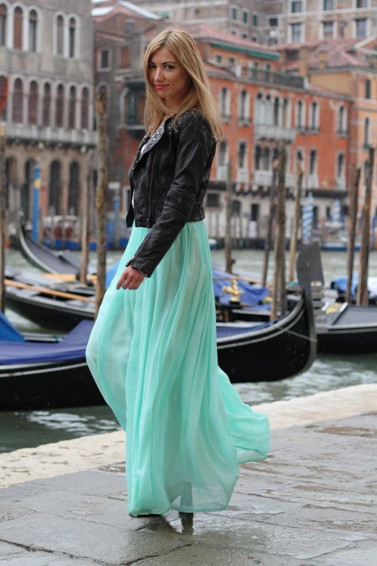 28 Trendy Maxi Skirts For This Spring