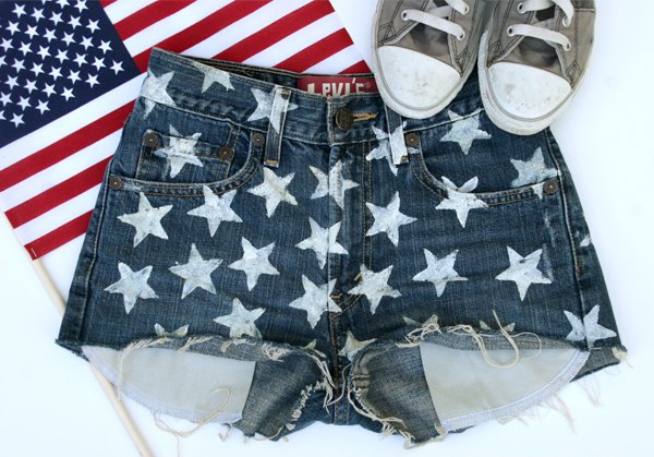 Trendy DIY Denim Shorts Makeover