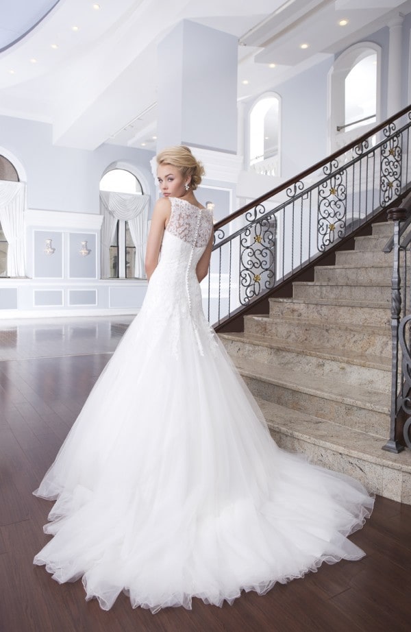 The most beautiful wedding dresses by Lillian West   PART 1