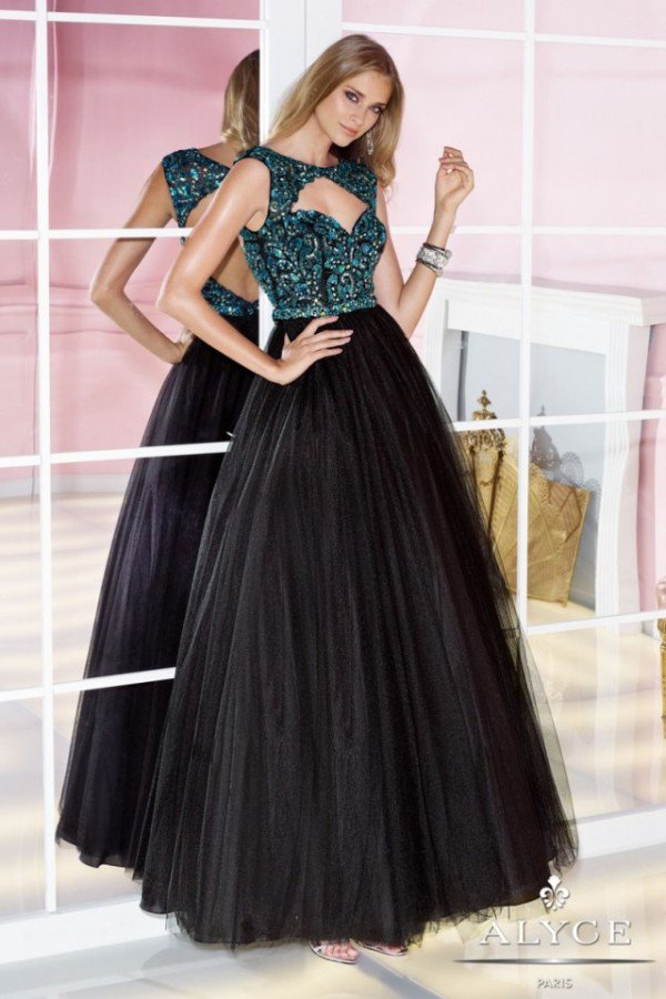 An Ultimate Prom Dress Shopping Guide