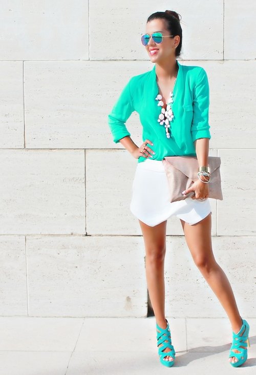 How To Style A Mini Skirt This Summer