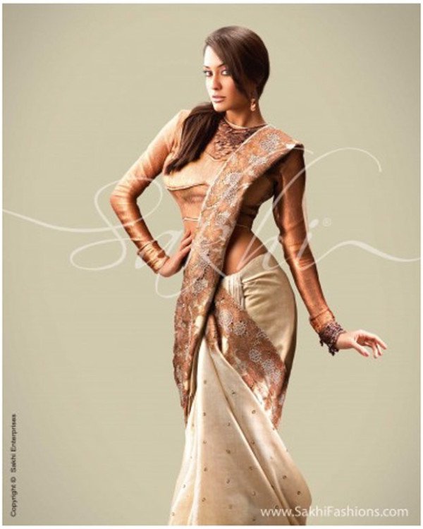 ONLINE SHOPPING: HOW TO BUY DESIGNER SAREES