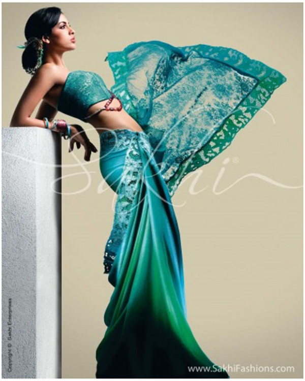 ONLINE SHOPPING: HOW TO BUY DESIGNER SAREES