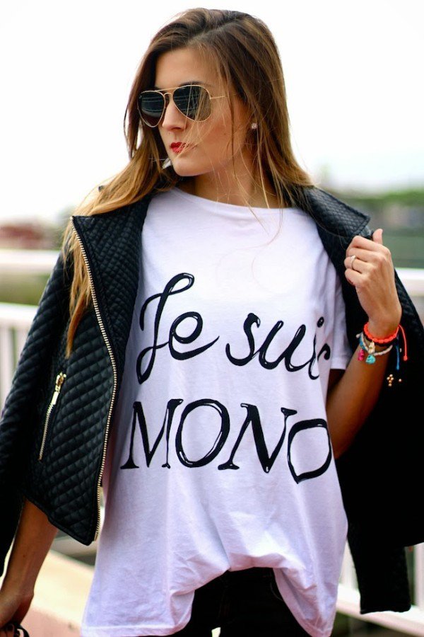 Chic Ways To Style Tour Graphic Tee