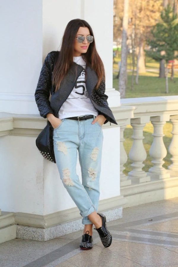 Chic Ways To Style Tour Graphic Tee