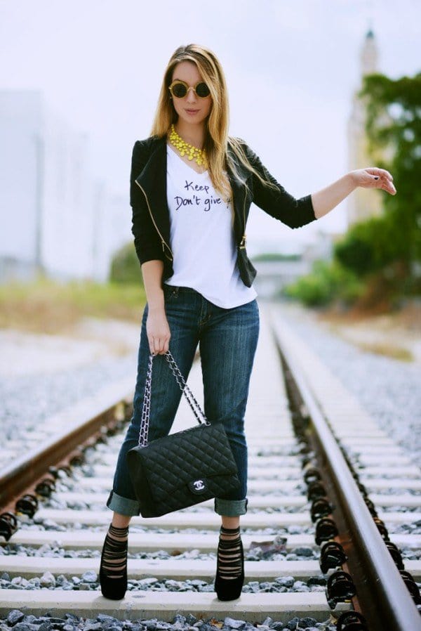 Chic Ways To Style Tour Graphic Tee