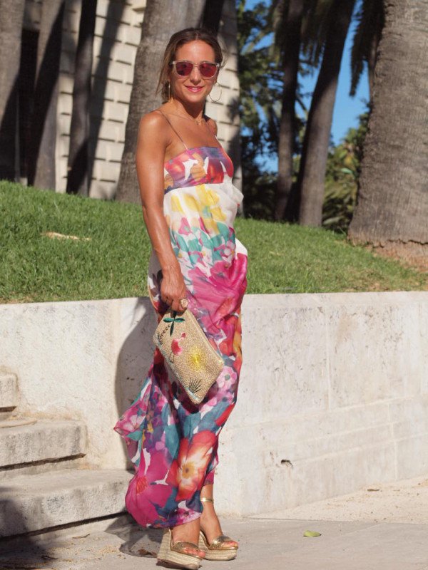 Maxi dresses and maxi skirts   the most fashionable pieces of clothing this season
