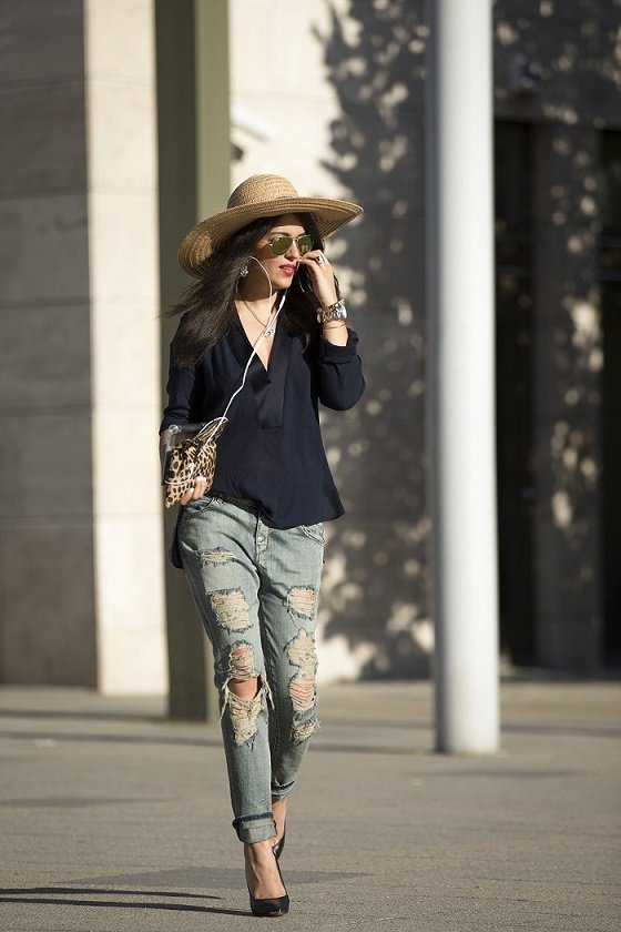 14 CHICH RIPPED JEANS   THE TREND FOR THIS FALL