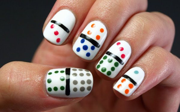 18 SIMPLE AND UNIQUE DESIGNED NAILS