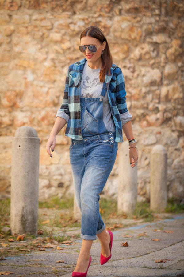 Chic Ways To Style Denim Overalls