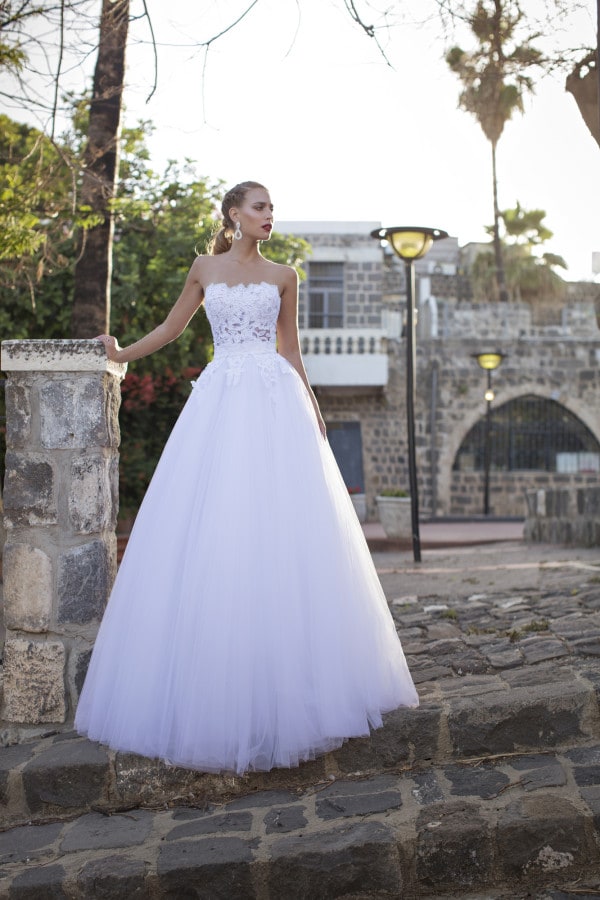 NEW SUMMER WEDDING COLLECTION BY NURIT HEN