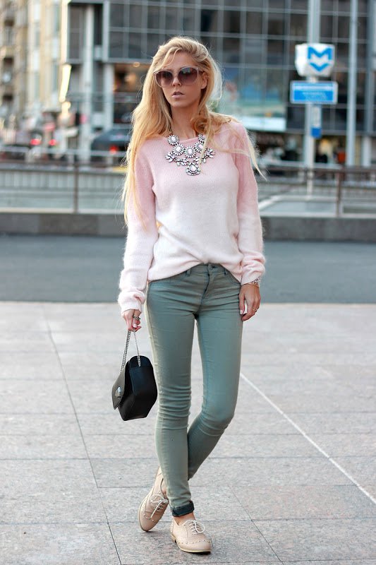 Stylish Pink Sweaters   Trend For This Fall / Winter