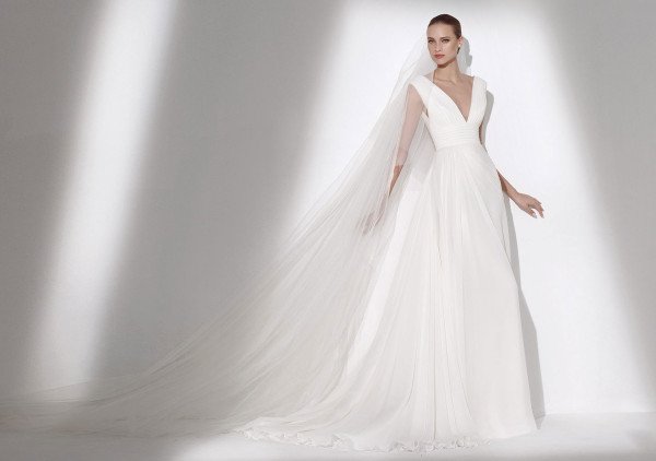 Fancy wedding dresses from Elie Saab for Pronovias   Collection 2015