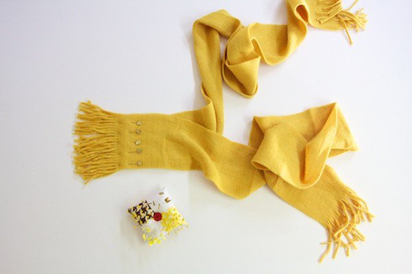 Quick And Easy DIY Scarf Projects To Try