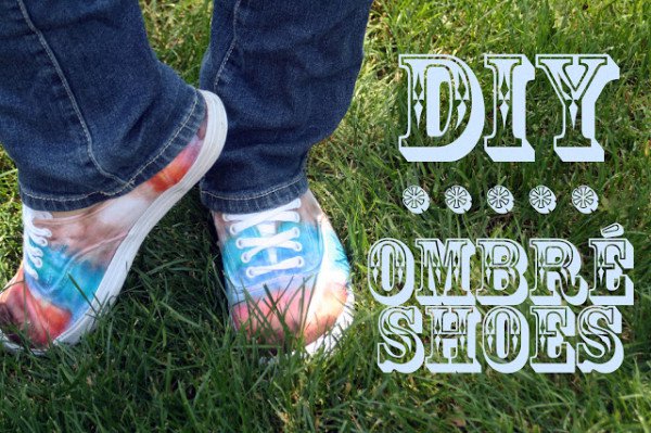 10 Spectacular DIY Makeovers For Renew Your Sneakers