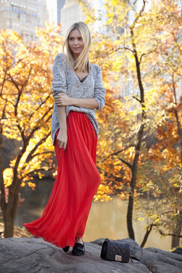 How To Wear Maxi Skirt During Fall