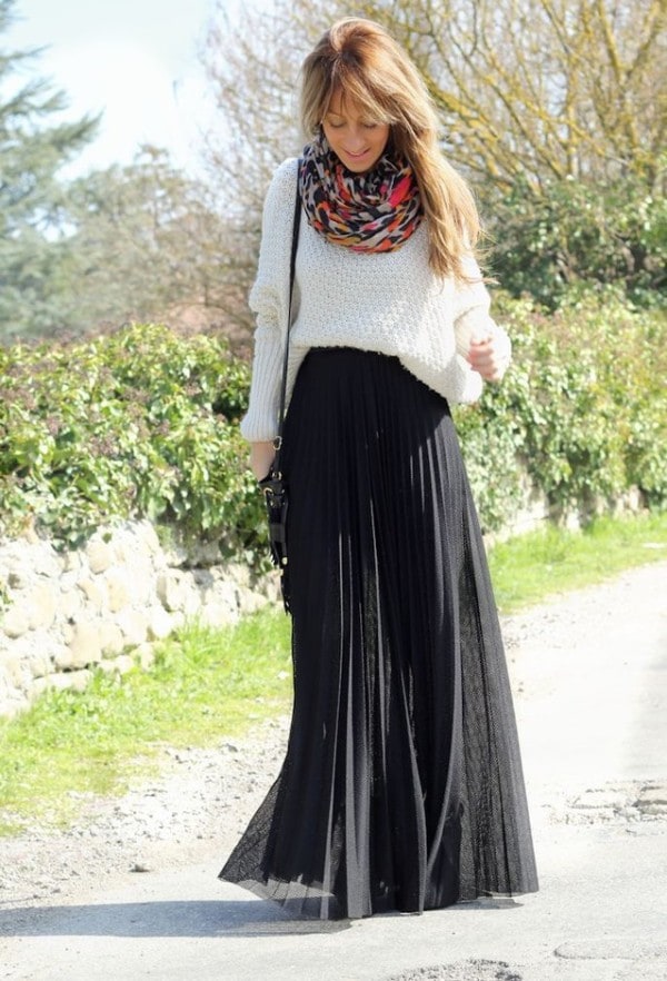 How To Wear Maxi Skirt During Fall