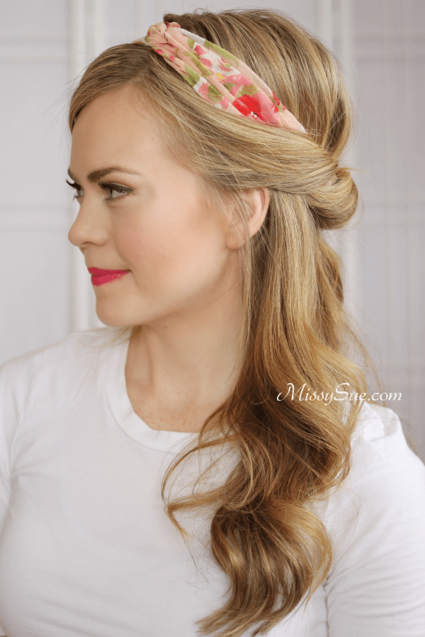 Top 10 Lazy Girl Hairstyle Tips That You Can Make It For Less Than a Minute